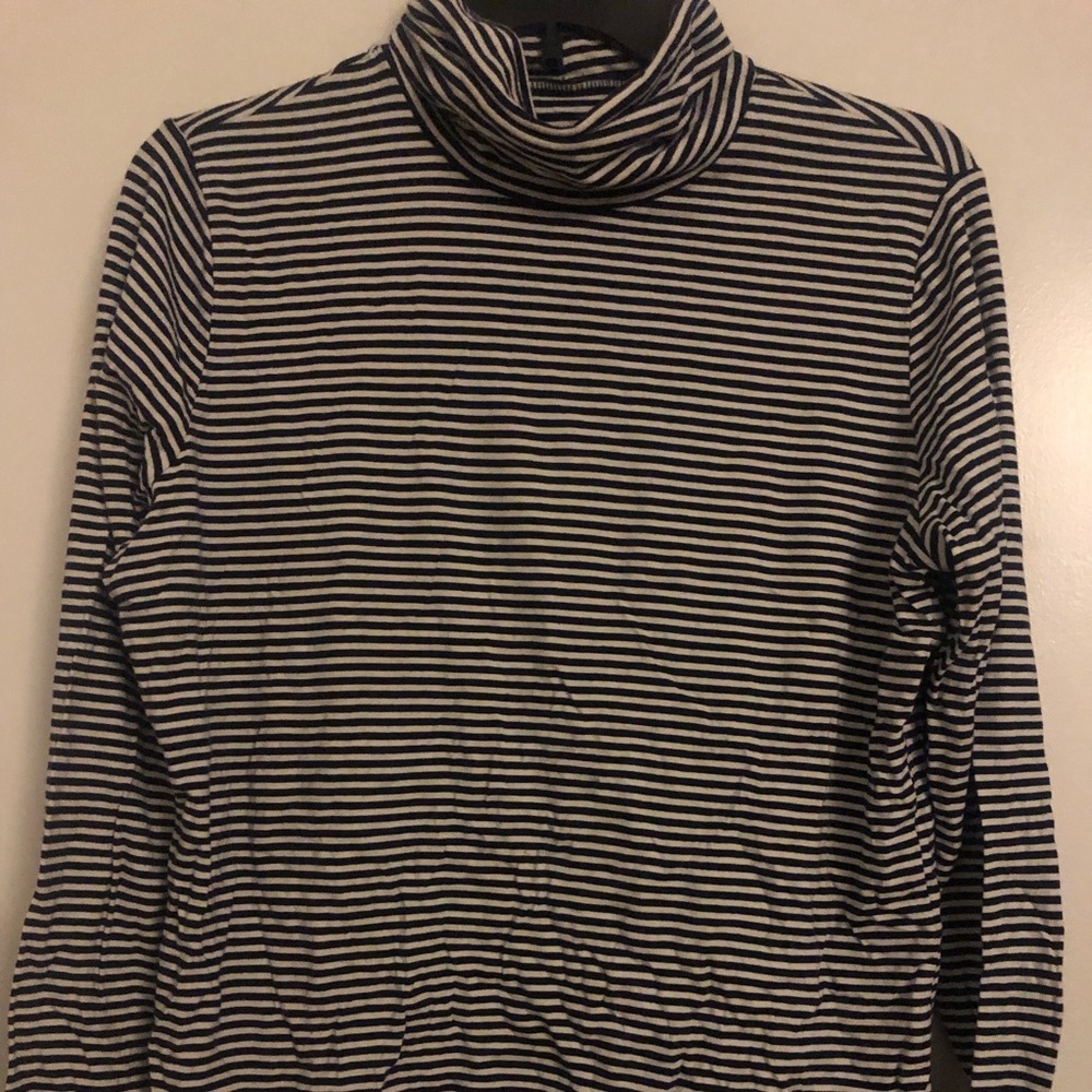 Long sleeve turtle neck